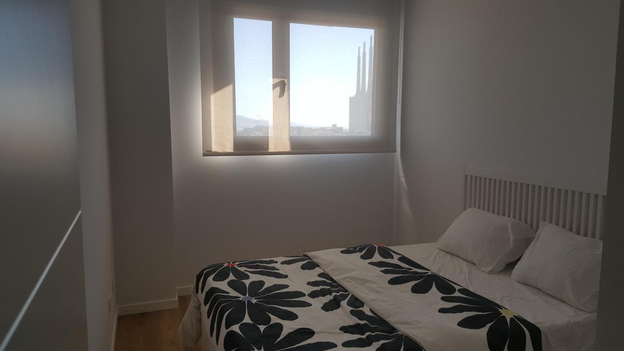 Habitacio Individual Amb Bany Privat Port-forum Homestay Barcelona